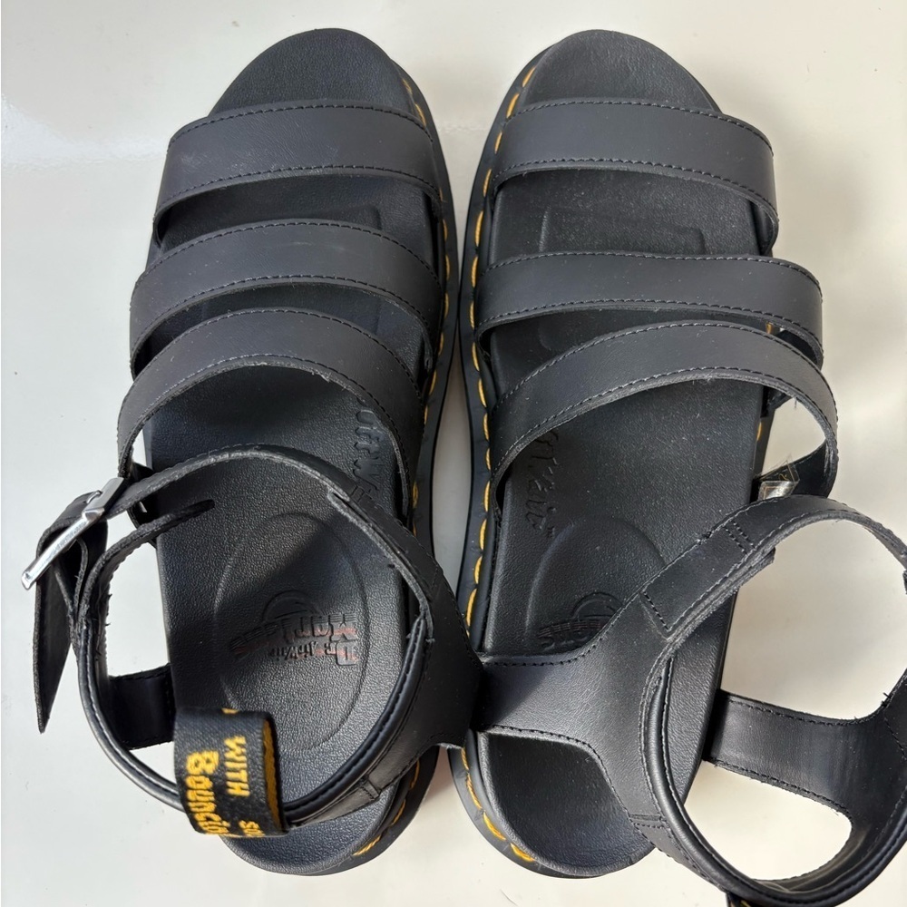 NWOT Dr. Martens Blaire Hydro Leather Sandals Size 9 Women’s - Picture 7 of 13